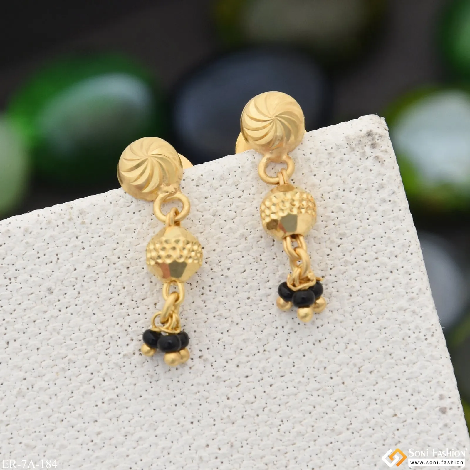 1 Gram Gold Plated Brilliant Design New Style Earrings for Ladies - Style A184