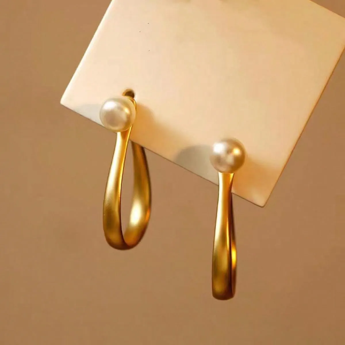 1pair European And American Style Matte Gold-plated Metallic Earrings SD