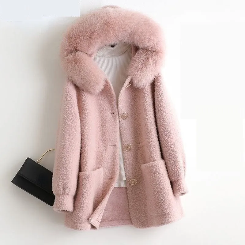 Autumn and Winter 100% Real Sheep Shearling Coat with Fox Fur Collar