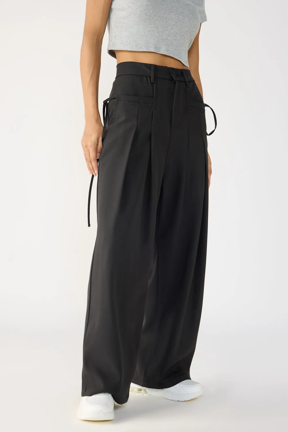 Black Wide Flat Pocket Korean Pants