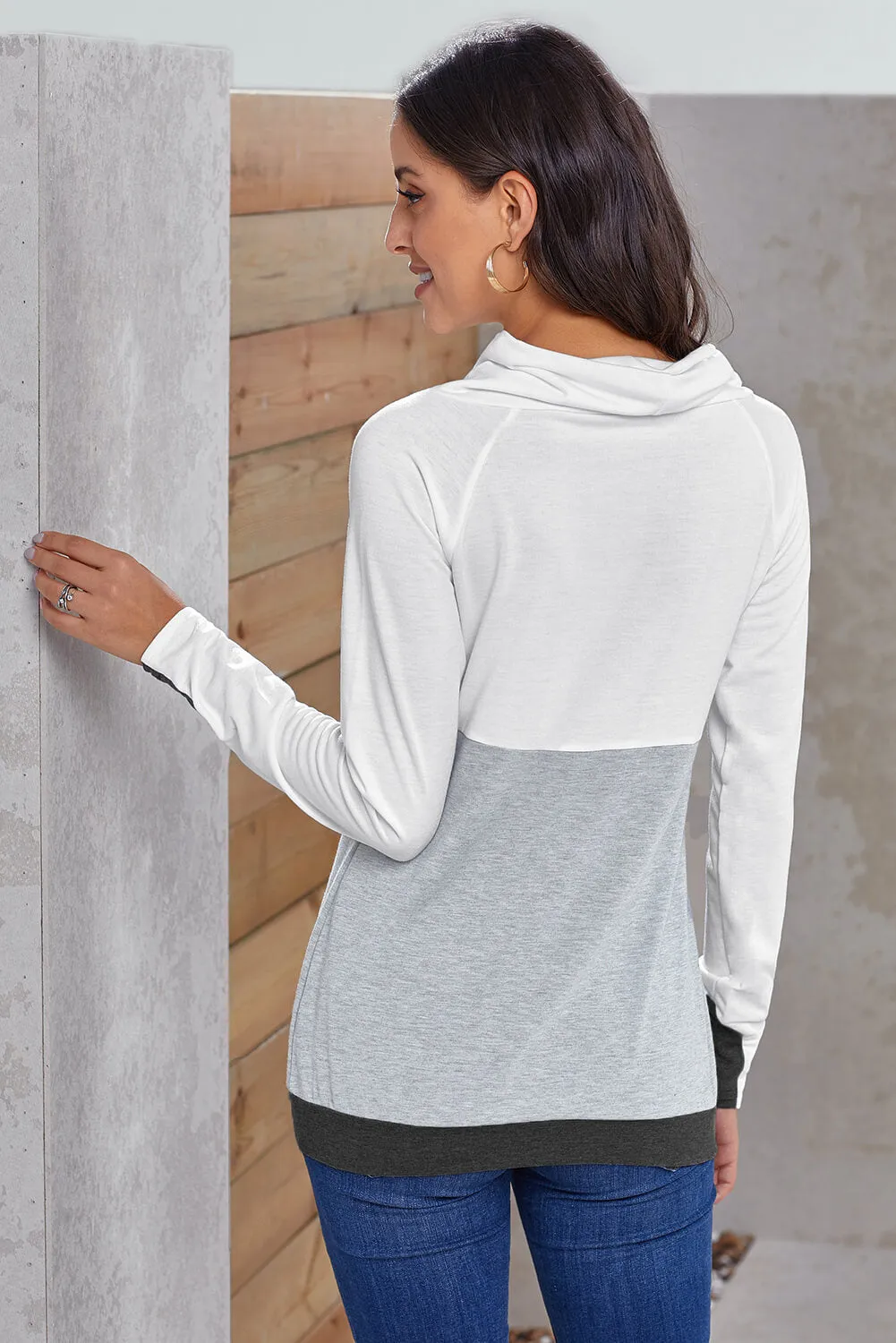 Chic Dual Gray Colorblock Thumbhole Sleeved Sweatshirt