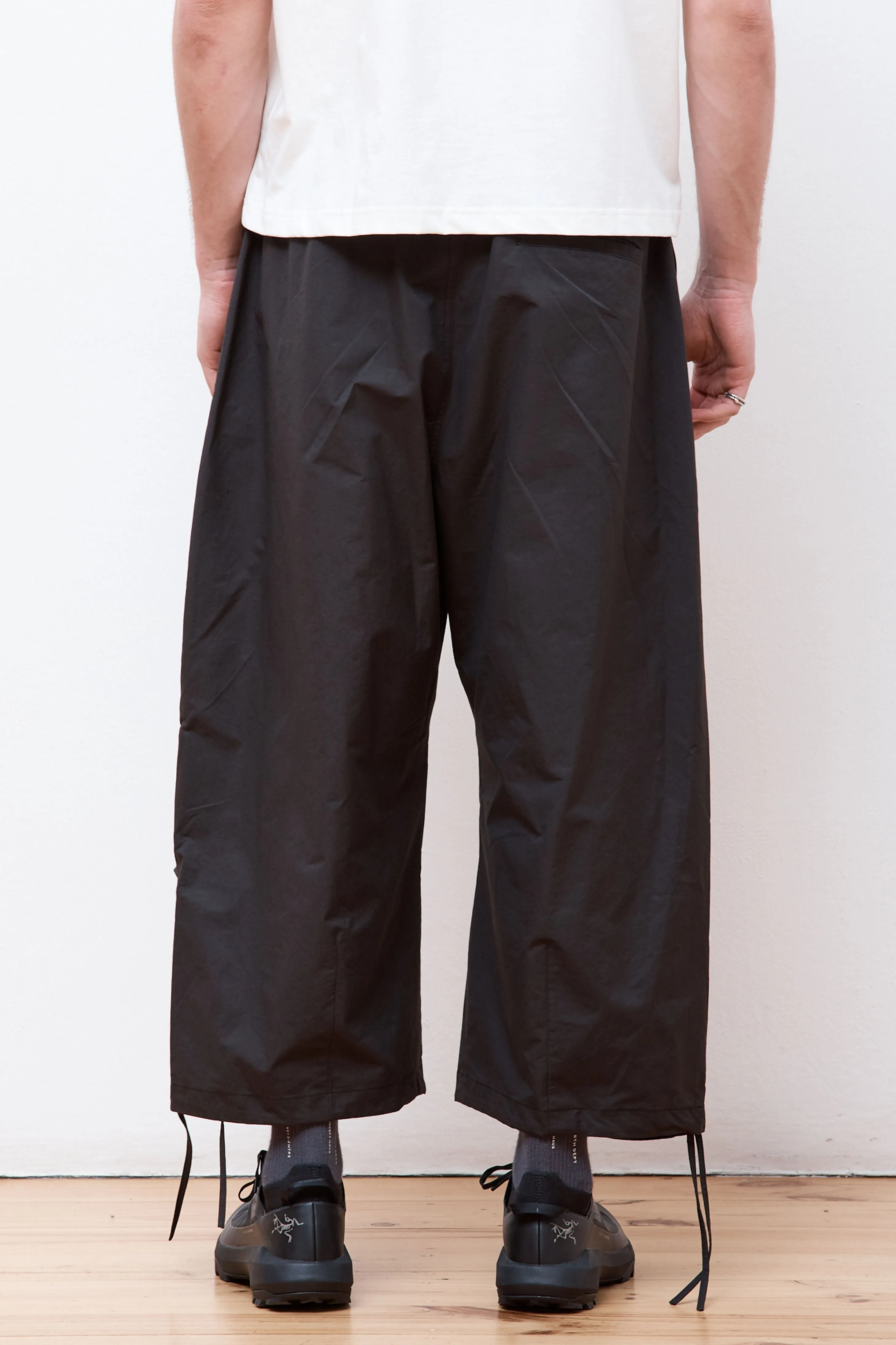 Cotton Nylon Wide Capri Pants Black