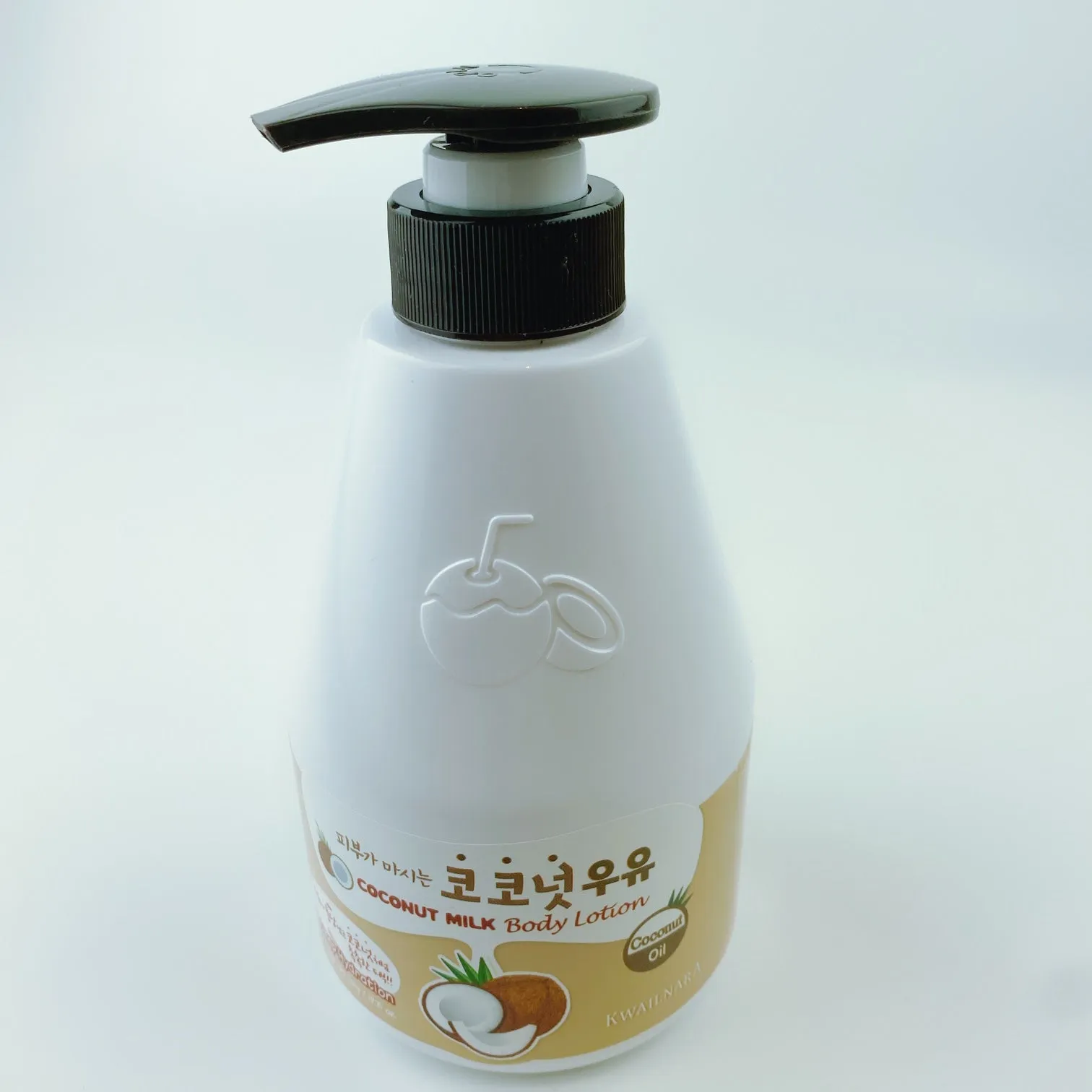 Kwailnara Coconut Milk Body Lotion 19 oz. (560ml)