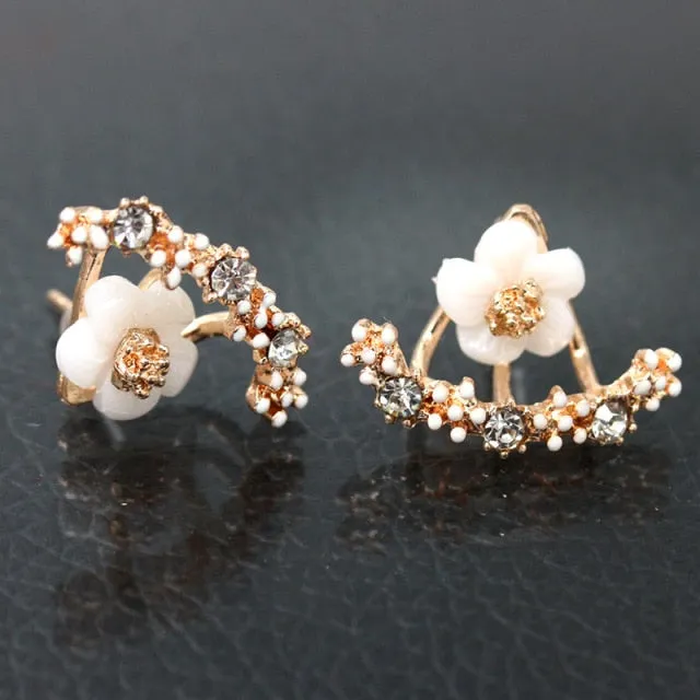 New Cute Small Daisy Flowers Stud Earrings For Women Korean Sweet crystal Flower Earring Girls Fashion Elegant Jewelry