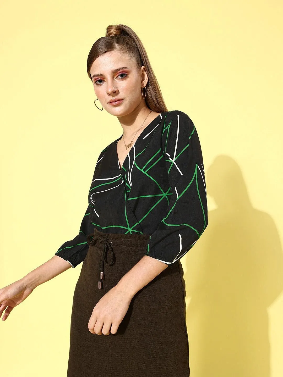 Style Quotient Women Black & Green Geometric Print Wrap Top